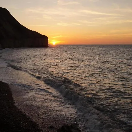 Holiday Home In Bayeux Near The Sea, Cleaning Included *