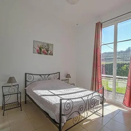 Holiday Home In Bayeux Near The Sea, Cleaning Included Prázdninový dům *